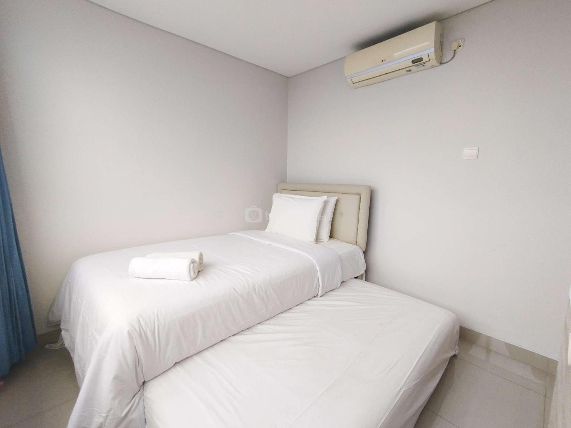Tranquil Designed 2br Dago By Travelio