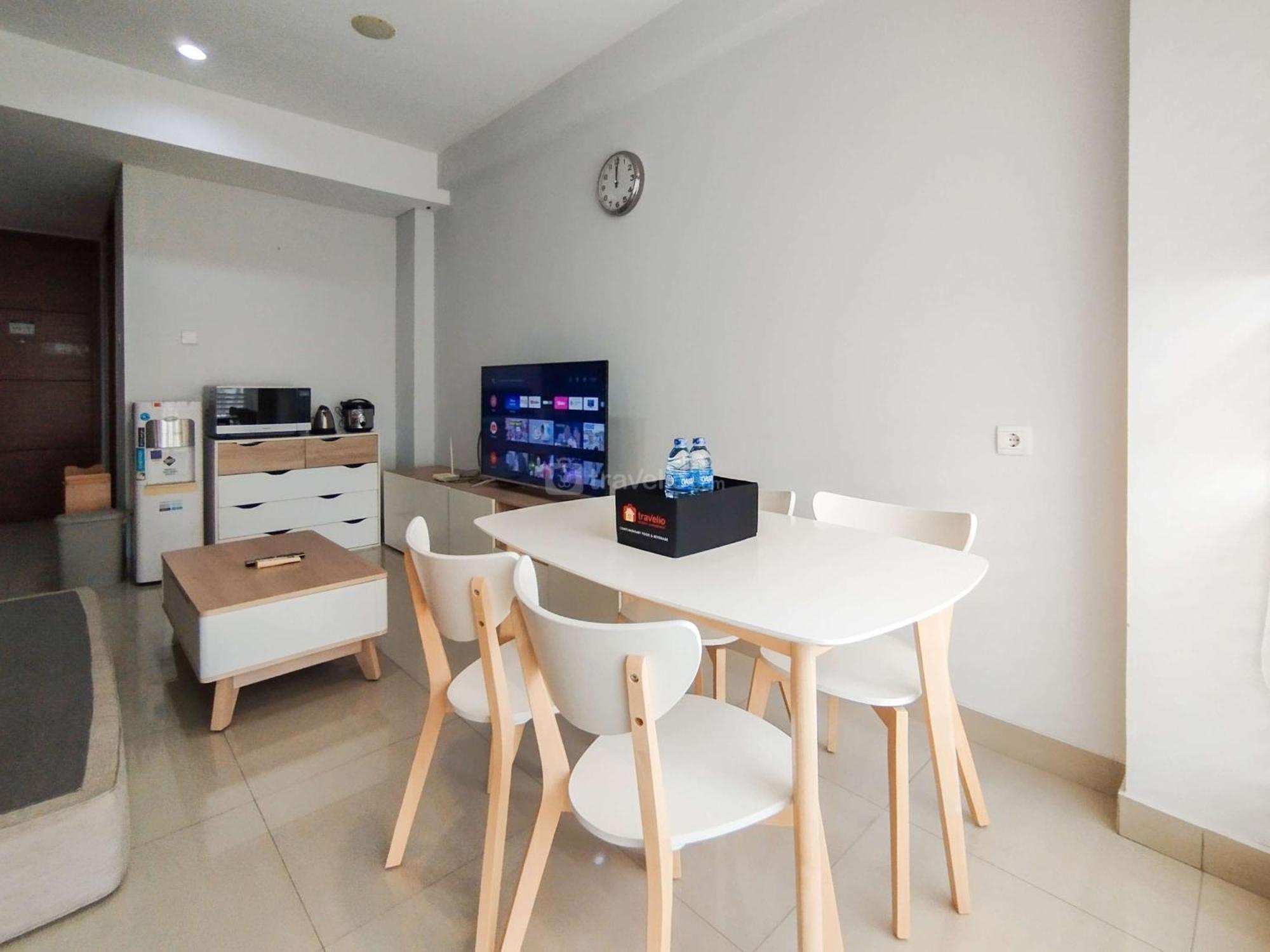 Tranquil Designed 2br Dago By Travelio