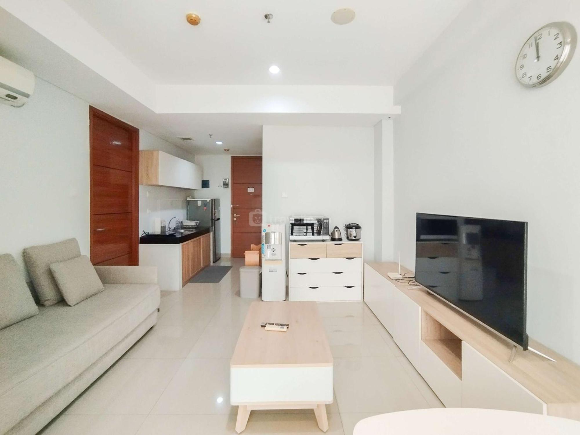 Tranquil Designed 2br Dago By Travelio Apartemen Bandung